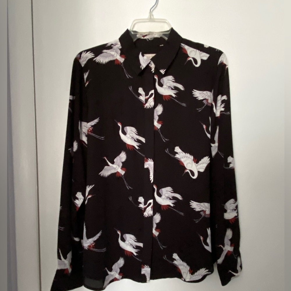 Flowy button down with whimsical flying geese print.  Fun & serious @ same time.